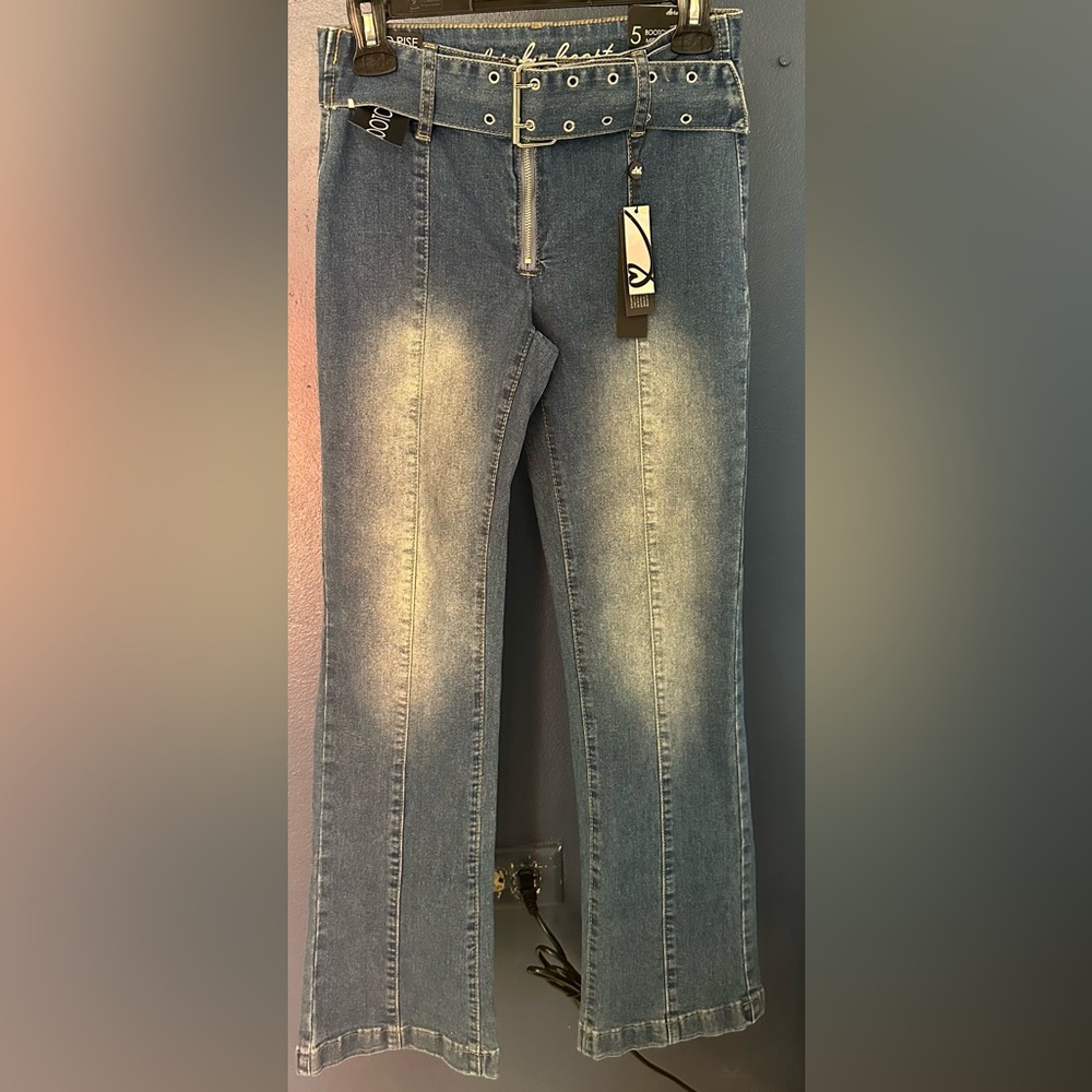NWT Derek Heart Bootcut Mid Rise Jeans Size 5